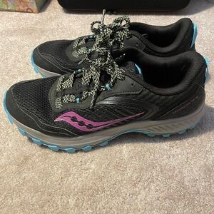 Saucony Women's Black Trail Running/Hiking Shoes with Pink Accent